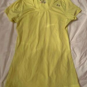 Under Armour Women's Lemon Short Sleeve Tee